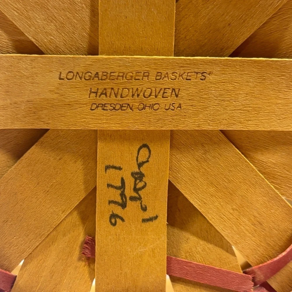 Longaberger 1996 Darning Basket